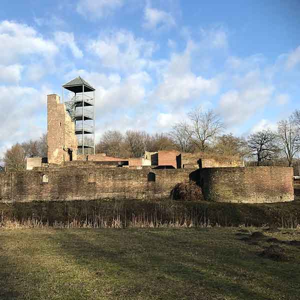 Horst aan de Maas (Kasteelruïne Huys ter Horst) - Vakantie in Limburg