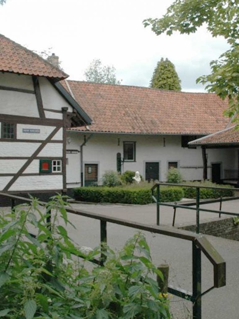 Bedevaartsoord Heilige Pater Karel Vakantie in Limburg